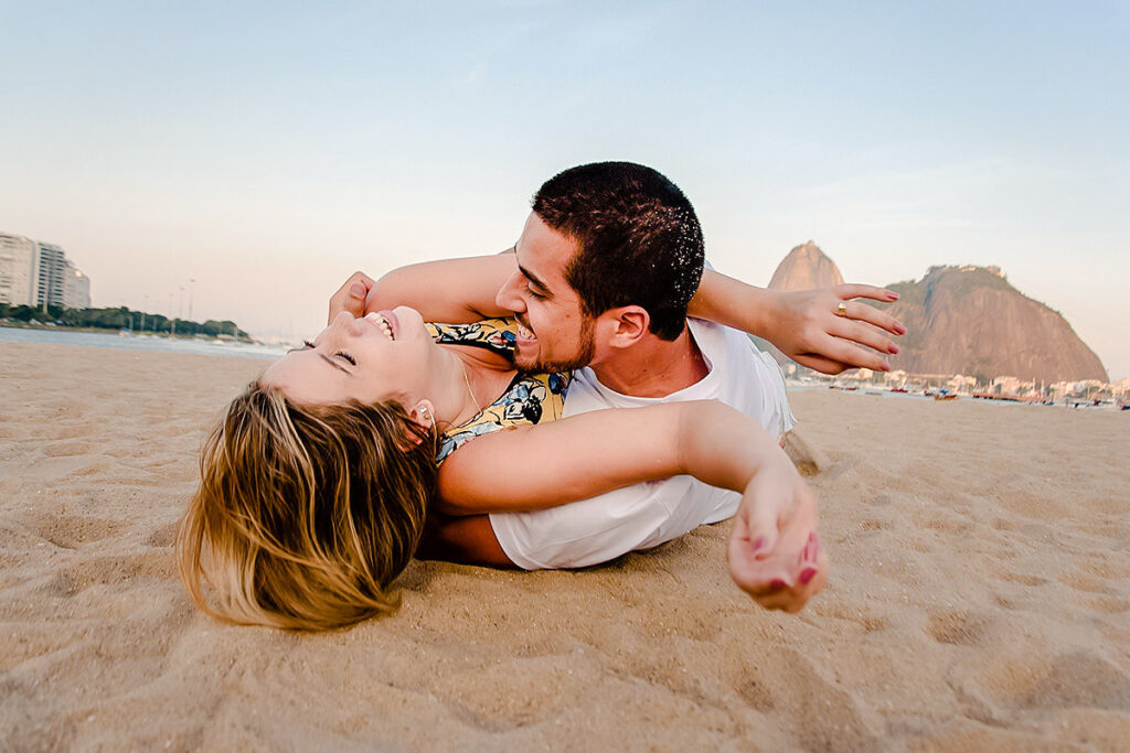 Bia & Thiago | Ensaio de Casal na Urca, Rio de Janeiro - RJ